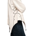 Пиджак с подвязками цвета экрю